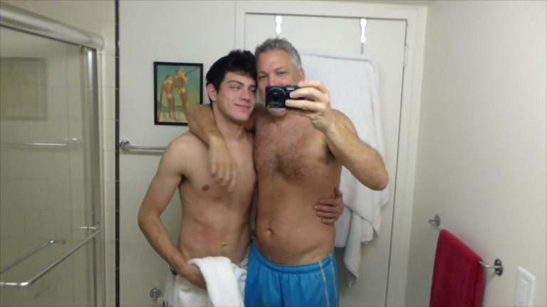 Long hair daddy shower brothers